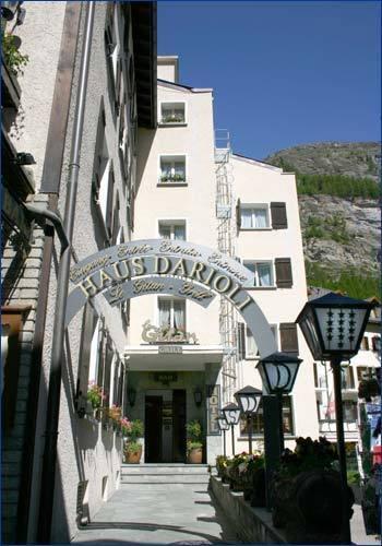 采尔马特 Haus Darioli酒店 外观 照片